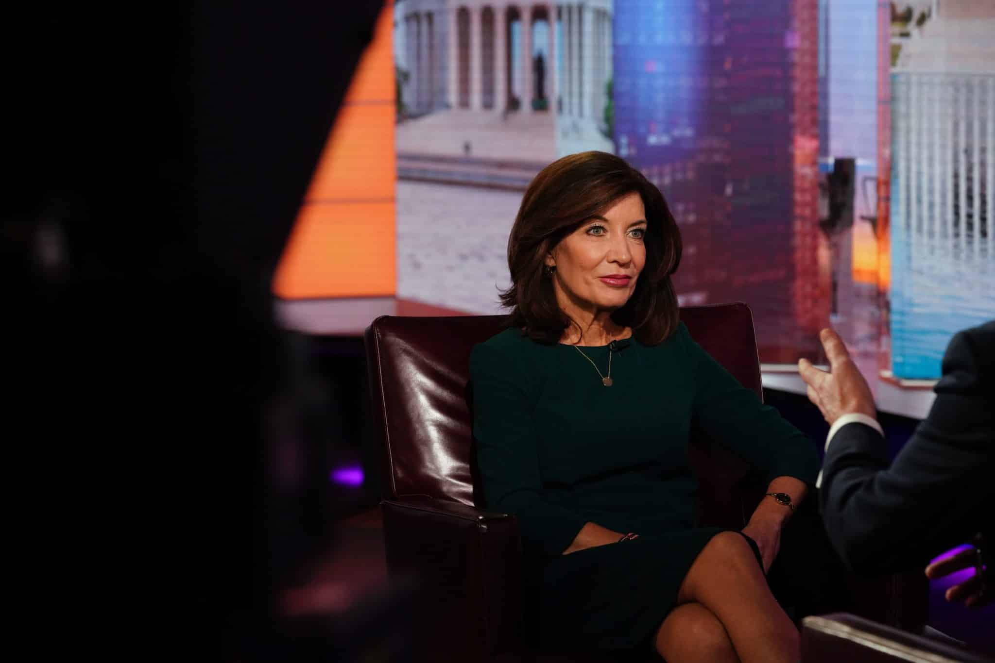 Quién es Kathy Hochul la primera mujer en gobernar Nueva York