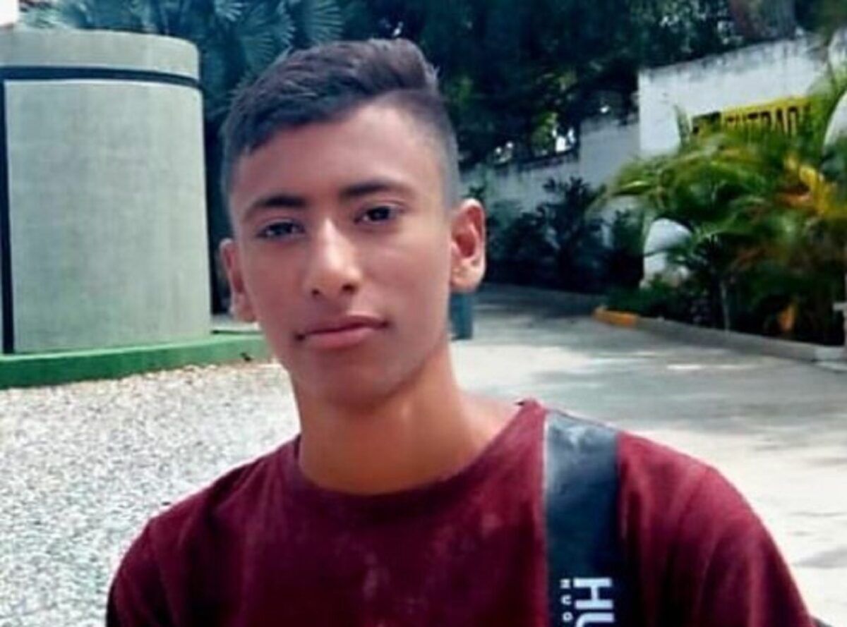 Ignorados por la justicia: cuatro adolescentes permanecen detenidos por razones políticas en Venezuela