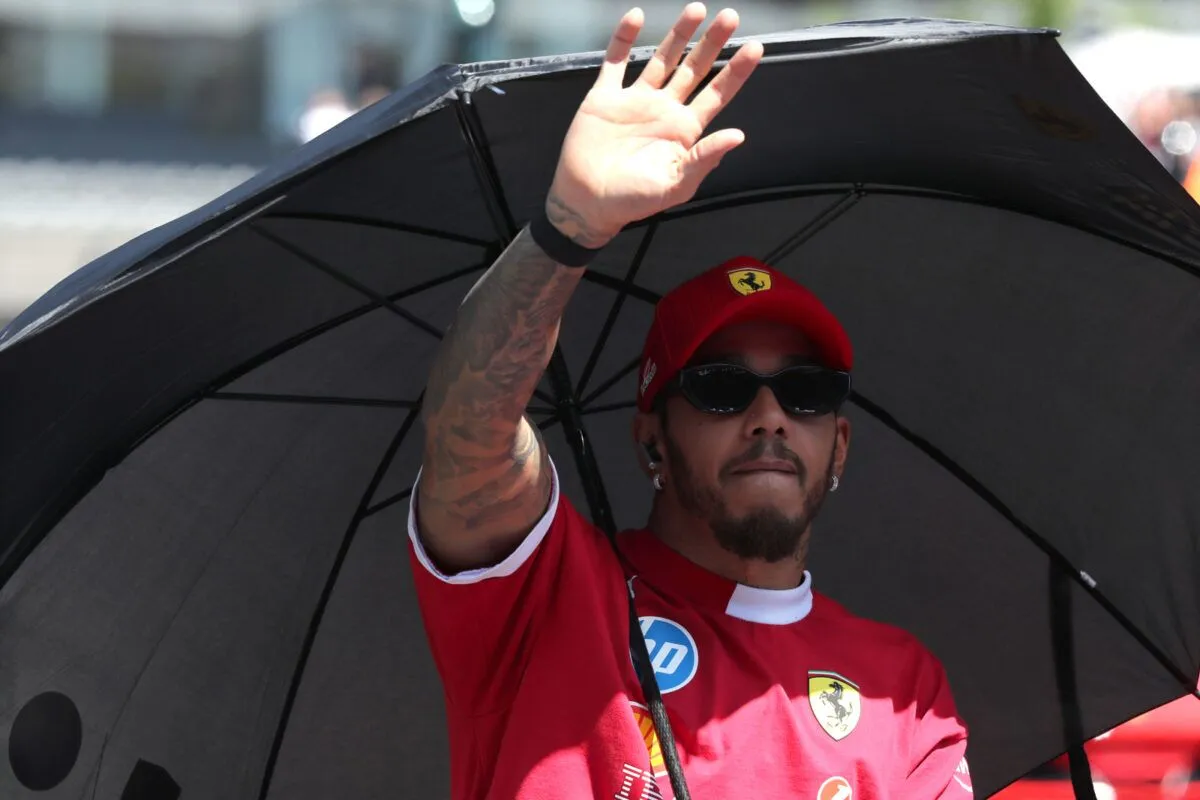 Ferrari analiza opciones de reemplazo ante la posibilidad de no renovar a Lewis Hamilton
