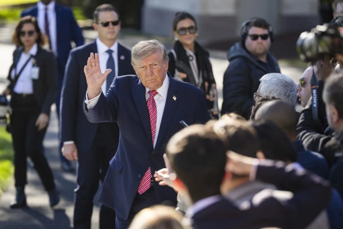 Trump considera interesante una elección entre Delcy Rodríguez y María Corina Machado