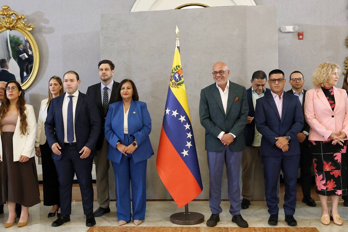 Chavismo y oposición concluyen tercera ronda de diálogo en Venezuela