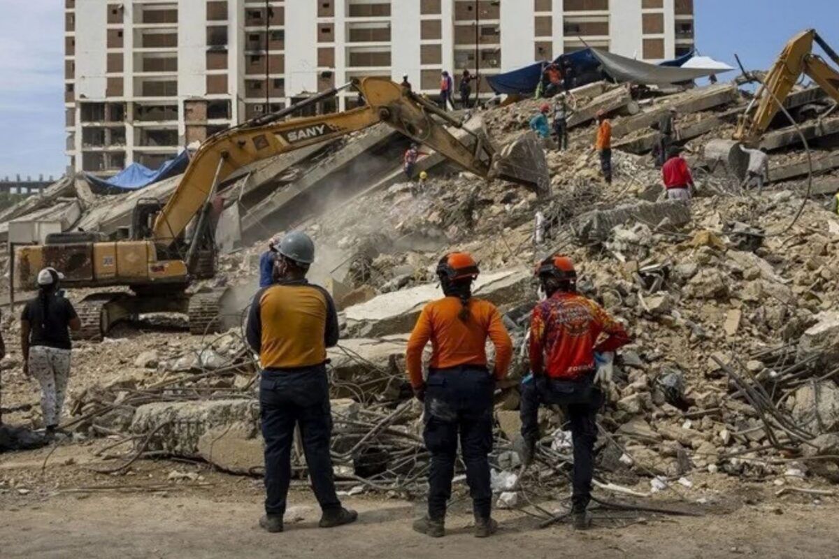 Latidos bajo los escombros: el documental que reconstruye 40 días de rescate tras los terremotos en Venezuela