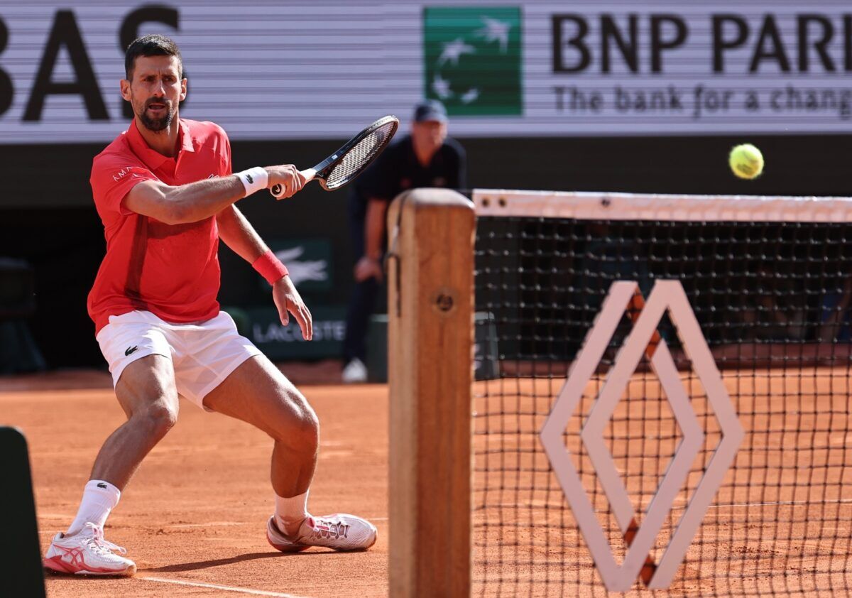 Djokovic logró su victoria 100 en Roland Garros