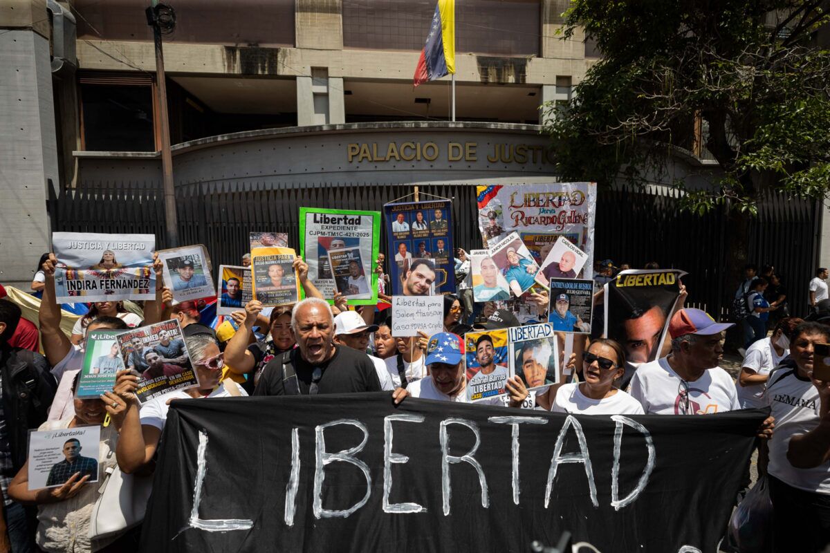 Foro Penal contabiliza 322 presos políticos en Venezuela