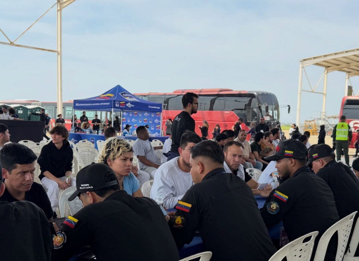 Llegaron a Venezuela 300 repatriados en dos vuelos procedentes de Estados Unidos