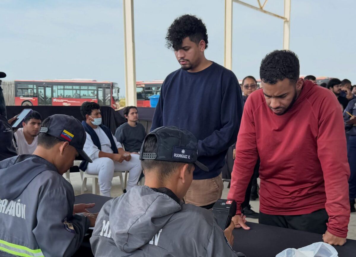 Llegaron a Venezuela 300 repatriados en dos vuelos procedentes de Estados Unidos