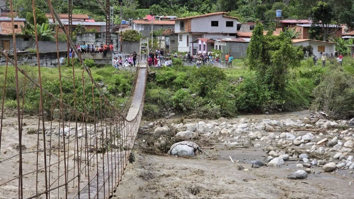 Tramos de la Troncal 007 quedaron afectados por las lluvias en los Andes
