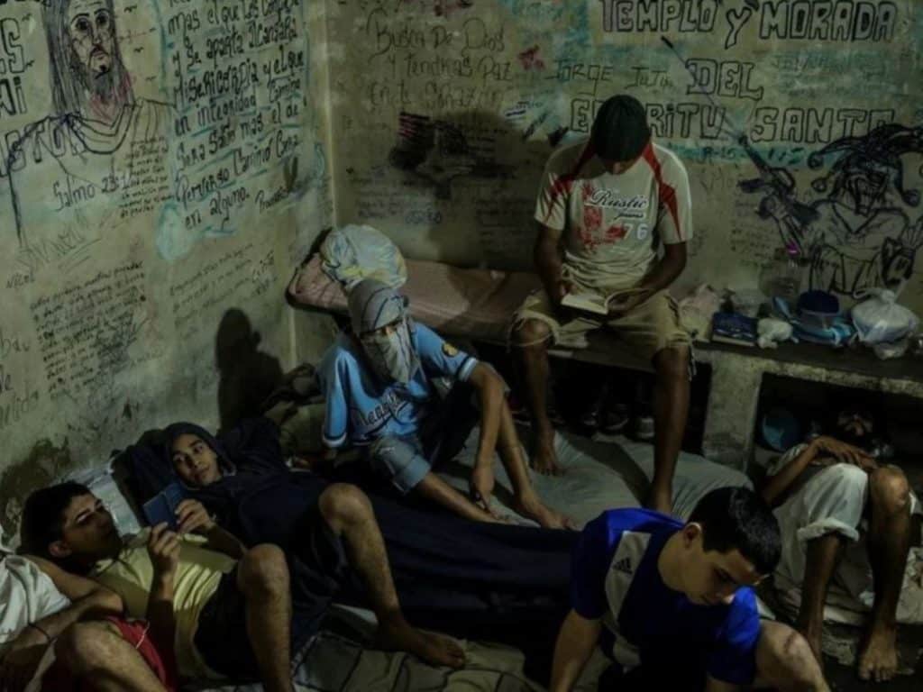 En 2021 hubo un 160 % de hacinamiento en los centros de detención preventiva en Venezuela