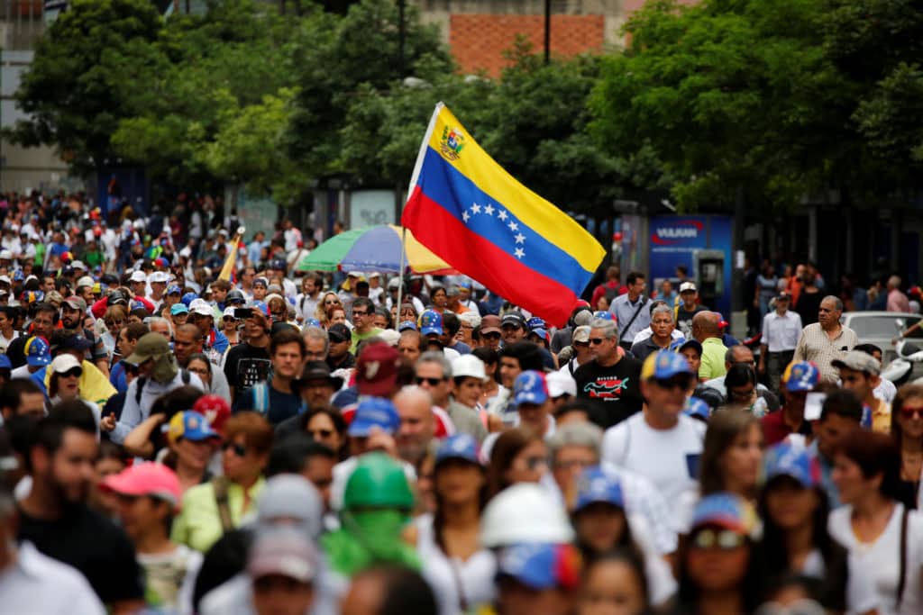 Venezuela recibe Día del Trabajador entre bajos salarios y descontento