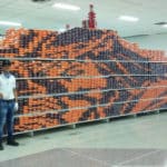 El venezolano que revive la fe desde los anaqueles de un supermercado
