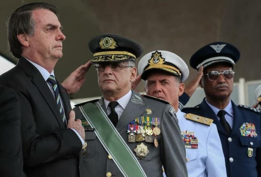 El ADN Bolsonaro: militares, investigaciones judiciales y falso remedio para la pandemia