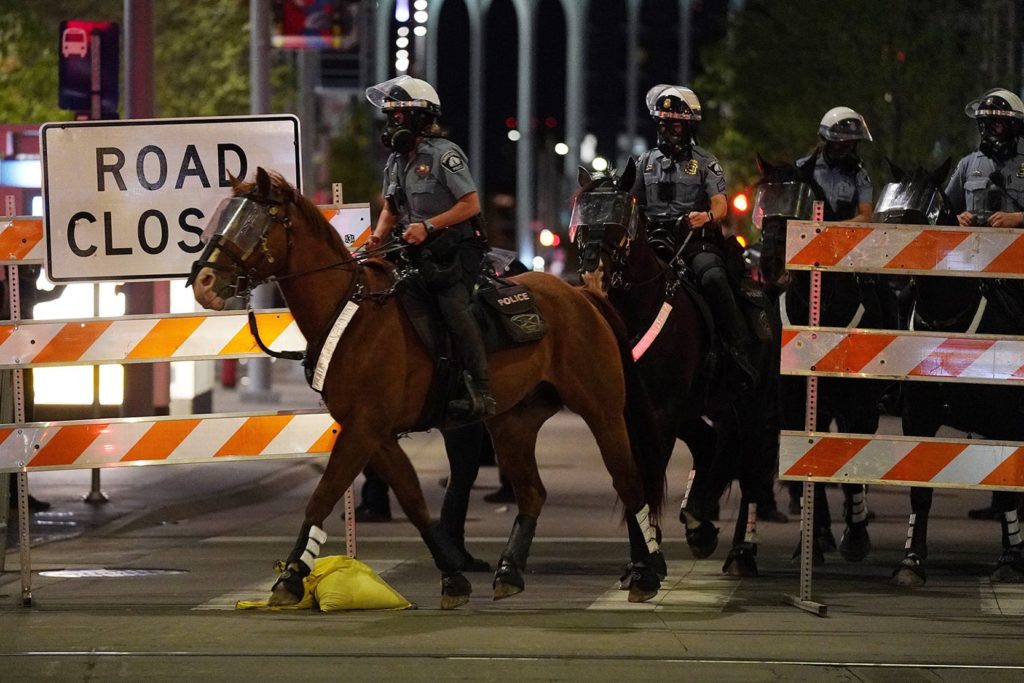 Las 20 imágenes más impactantes de las protestas en Minneapolis