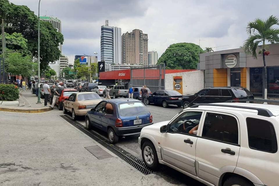En qué consiste el nuevo plan para reactivar suministro de gasolina a los venezolanos