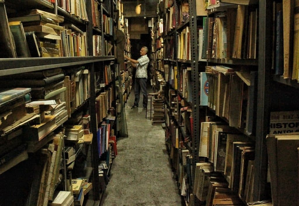 En la Pulpería hay miles de libros