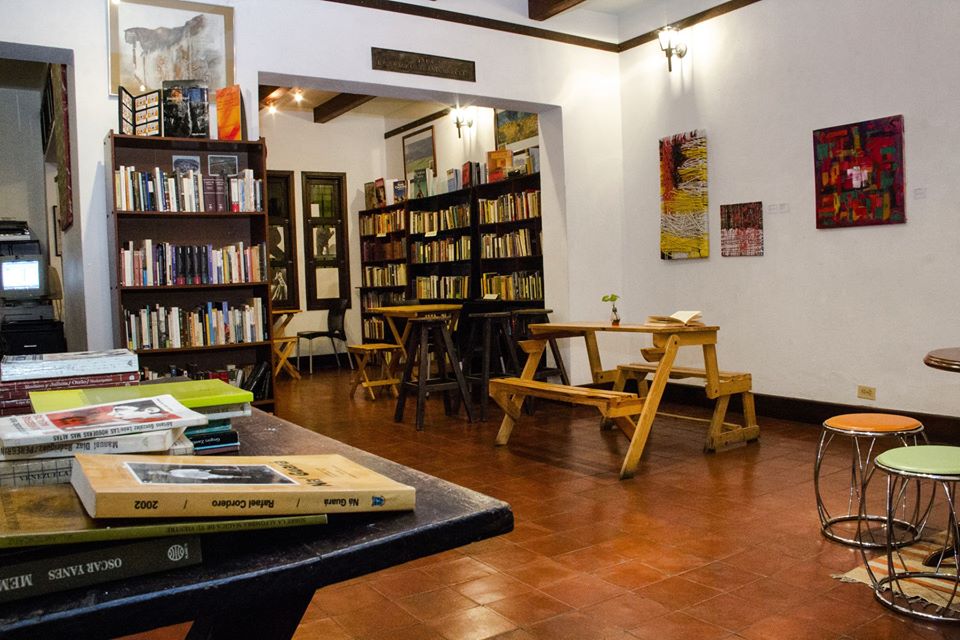 Las librerías en Venezuela sobreviven a la cuarentena