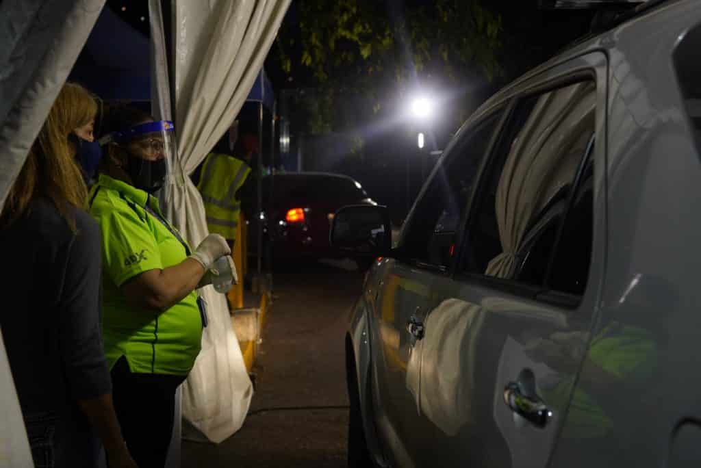 El autocine regresó a Caracas en medio de críticas y poca asistencia