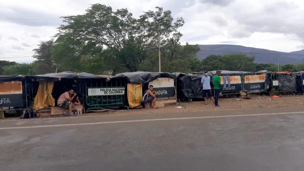 Venezolanos en La Parada, entre la basura y la desesperación
