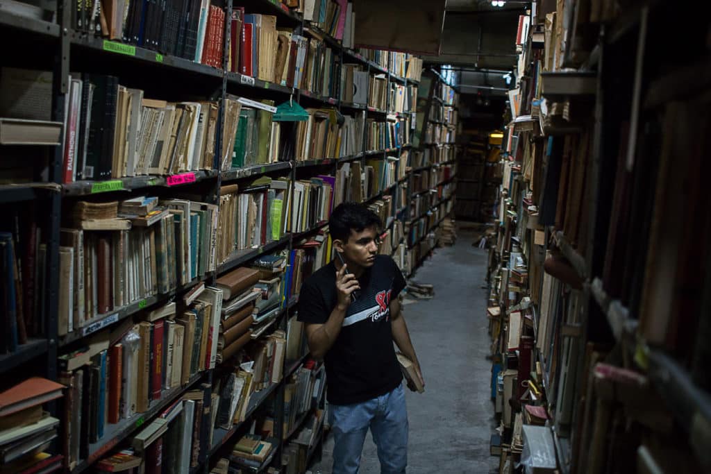 Las librerías en Venezuela sobreviven a la cuarentena