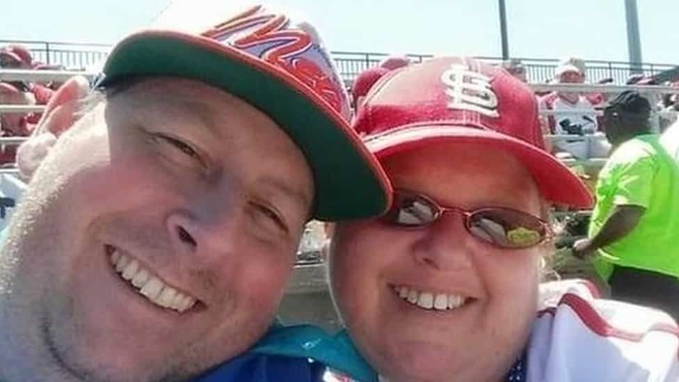 hombre que perdió a su esposa