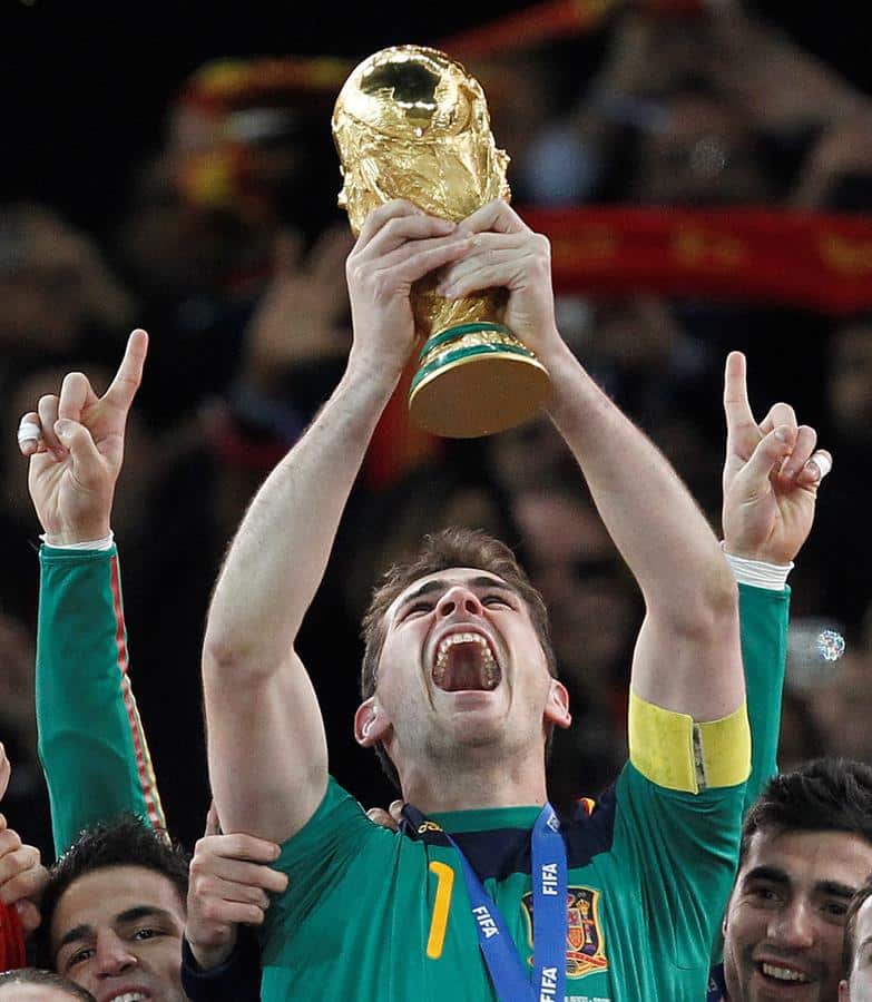 Iker Casillas alzó la Copa del Mundial de Suráfrica 2010