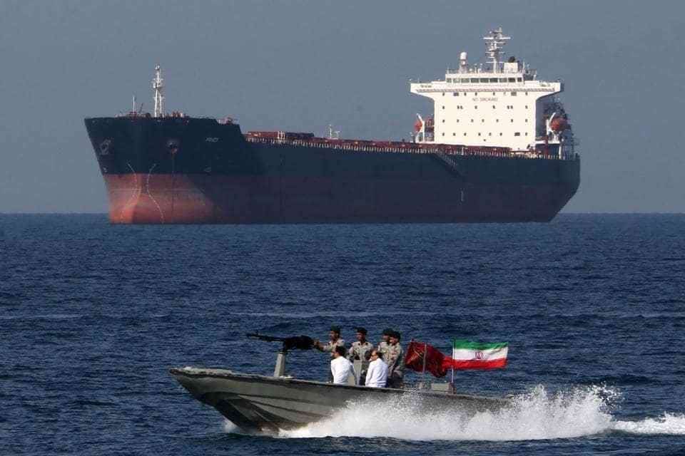 Irán vendió combustible a Venezuela