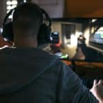 ¿Por qué es más difícil para los adolescentes sobrellevar la cuarentena?