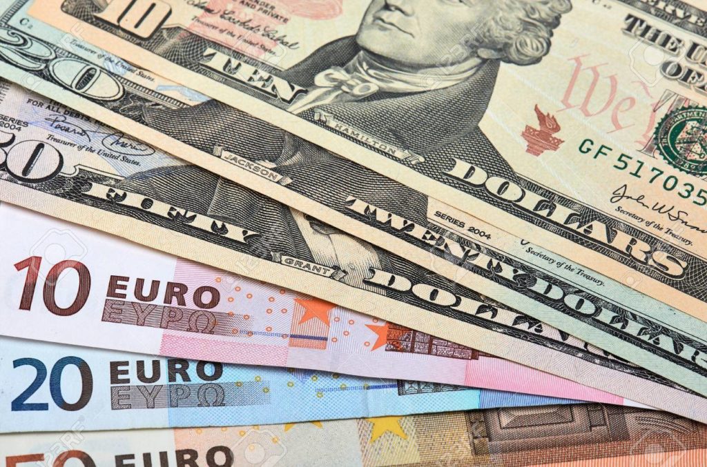 divisas: dólares y euros