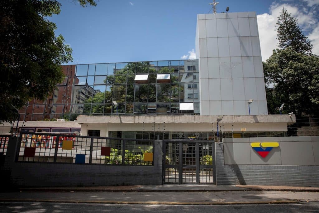 El chavismo acapara la televisión venezolana para hacer campaña