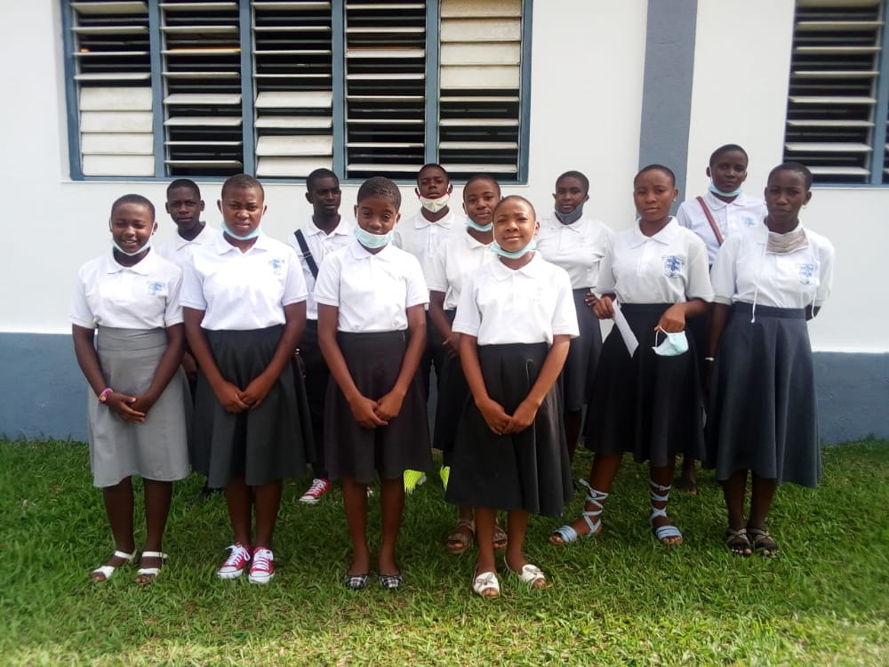 Niñas escolarizadas en Guinea Ecuatorial