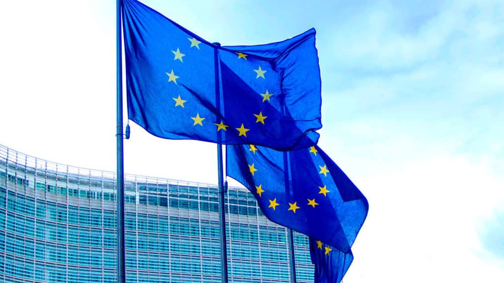 Unión Europea denuncia a AstraZeneca