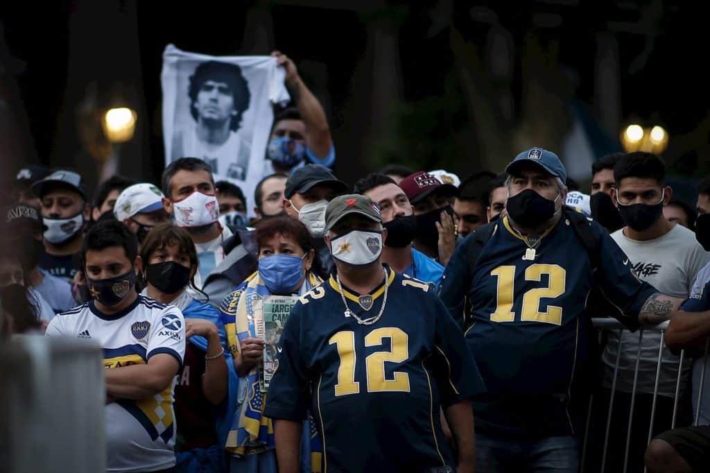 Los argentinos dan un último adiós a Maradona en la Casa Rosada