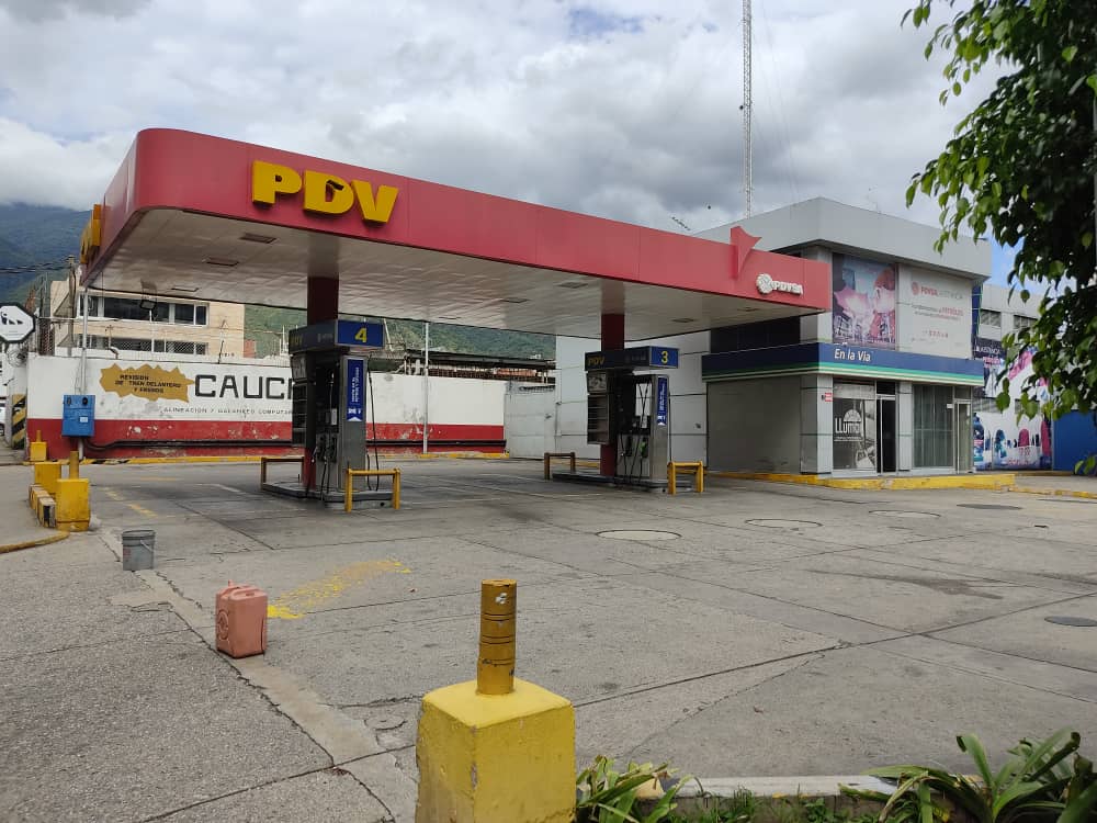 La odisea por gasolina volvió a Caracas: “Me dijeron que llegaría en la noche”