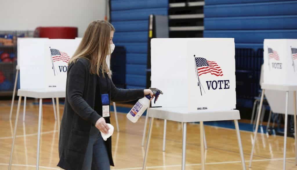 Las 15 imágenes que resumen unas atípicas elecciones en EE UU