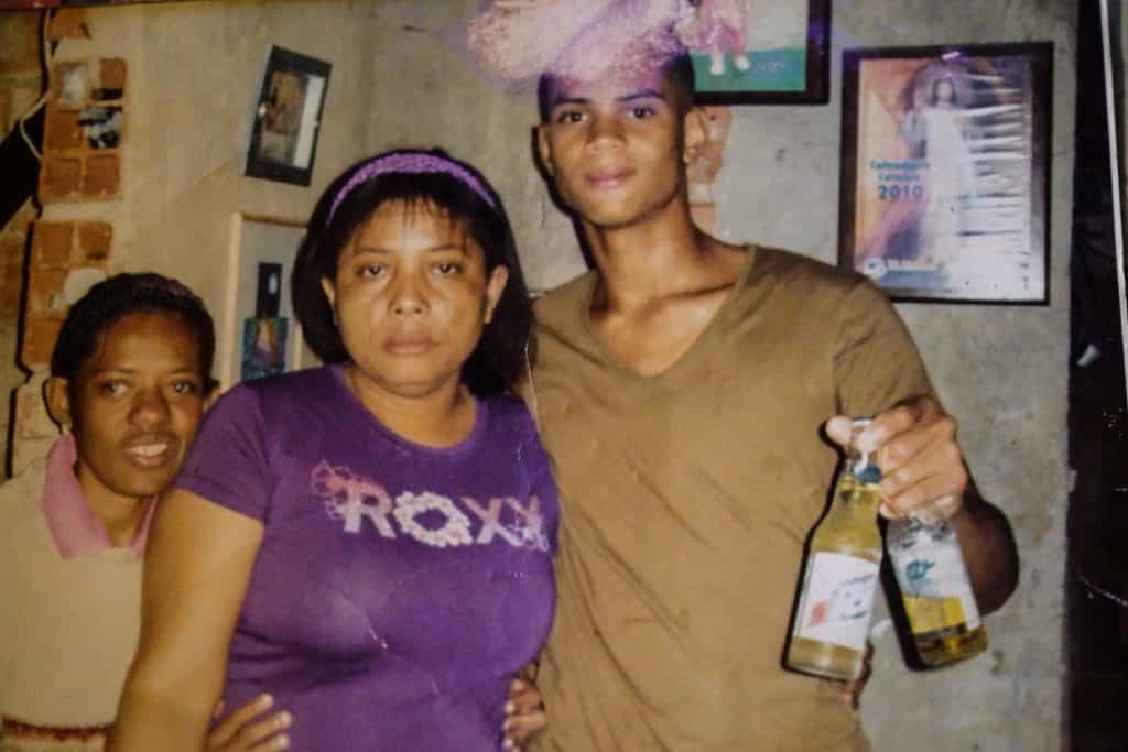 Carmen Arroyo y su hijo, asesinado por las FAES