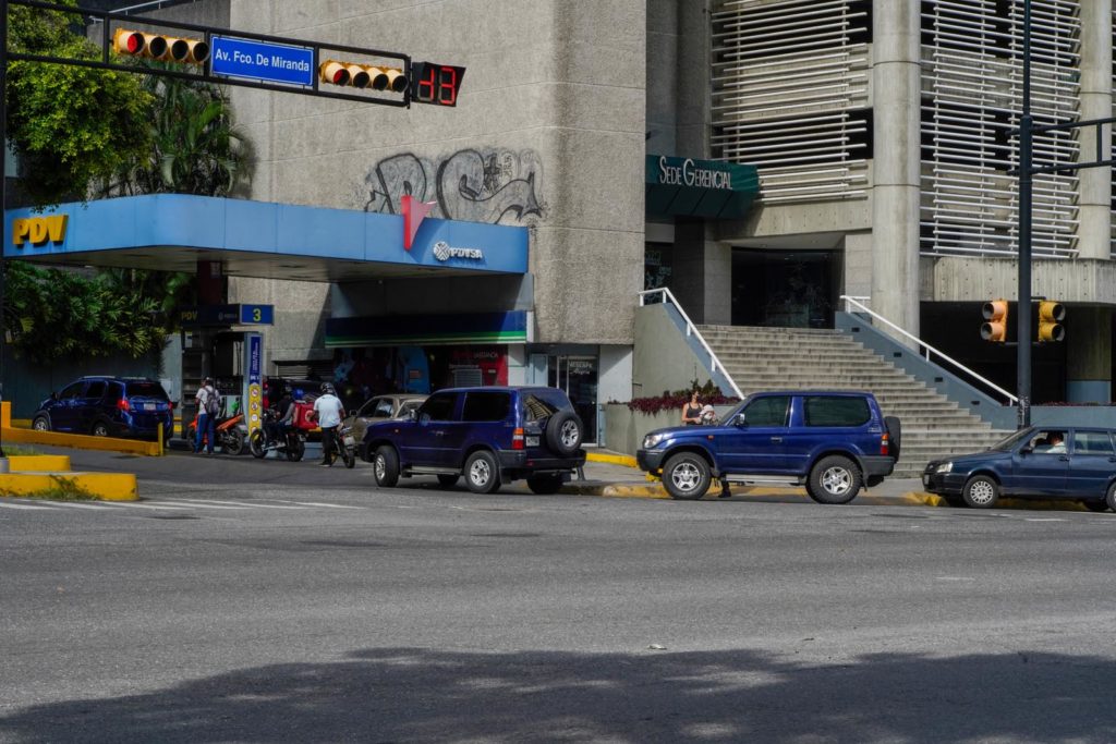 Cola de gasolina en Altamira este 6 de diciembre