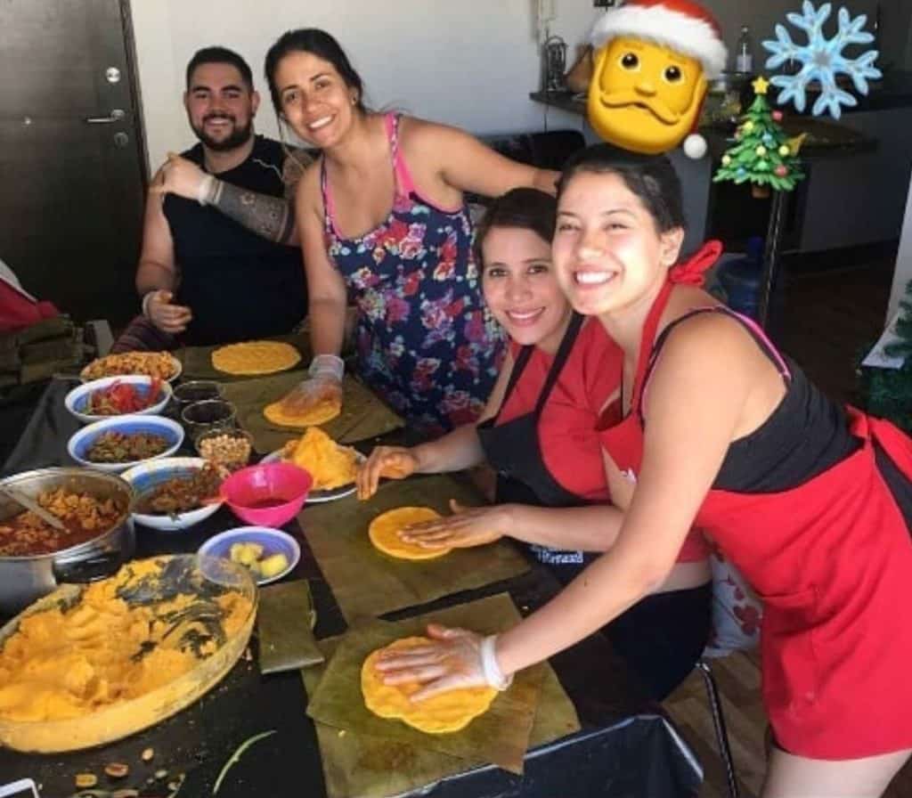 “Trato de cumplir mis tradiciones venezolanas”: una navidad más en el extranjero