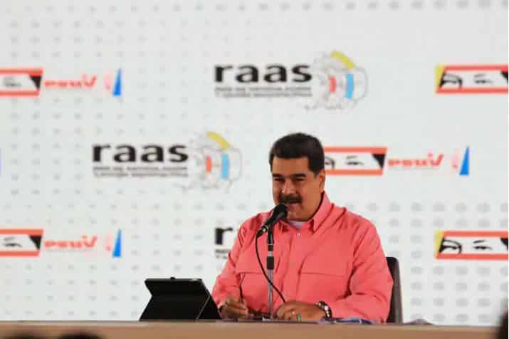 Régimen de Maduro realiza elecciones, Guaidó propone referéndum