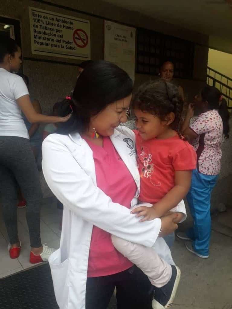 Medicina con Amor: los médicos venezolanos que acuden a las comunidades desasistidas
