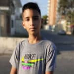 La historia del joven venezolano que vende sus dibujos a un dólar para ayudar a su mamá