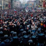 Opositores protestan en Rusia