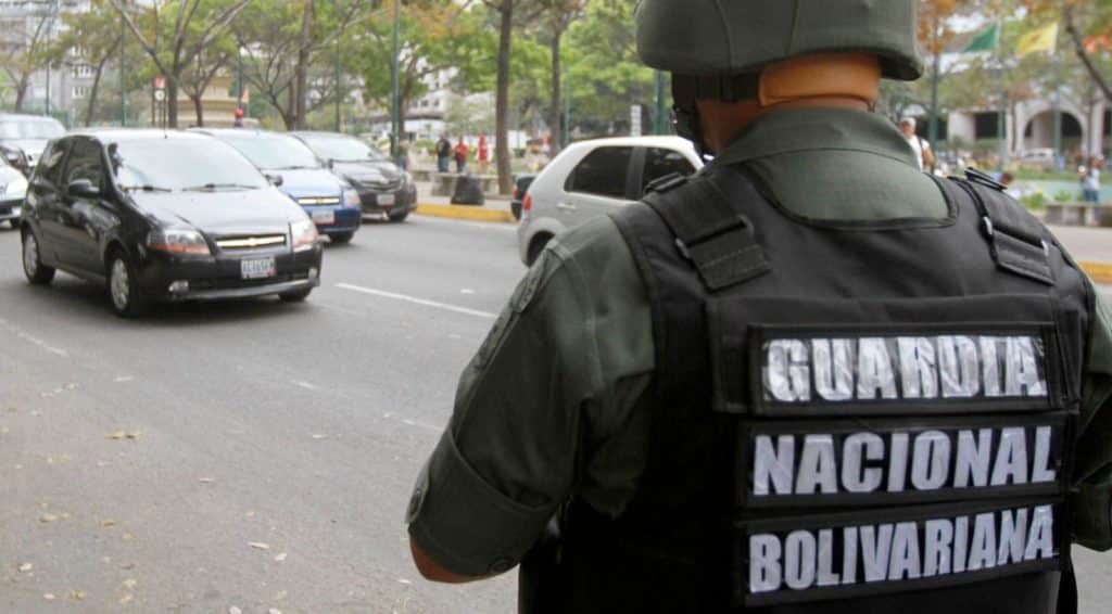 Alcabalas en dólares, una práctica ilegal que se extendió tras la restricción del transporte en Táchira