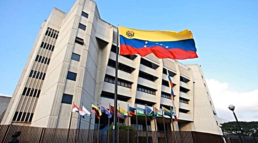 Las implicaciones del criterio que permite a tribunales militares enjuiciar a civiles en Venezuela