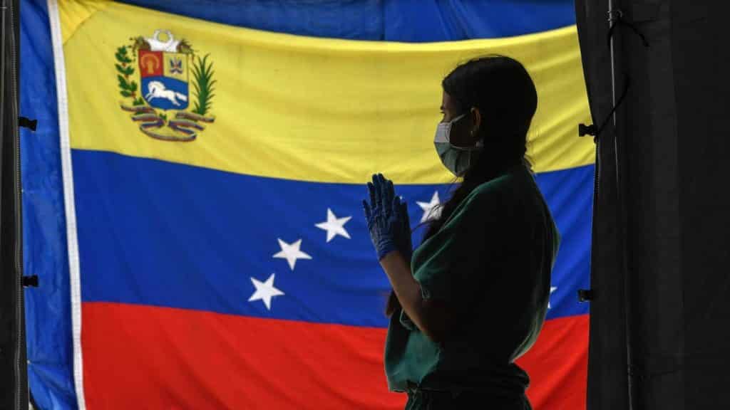 Especialistas alertan sobre una cuarta ola de covid-19 en Venezuela