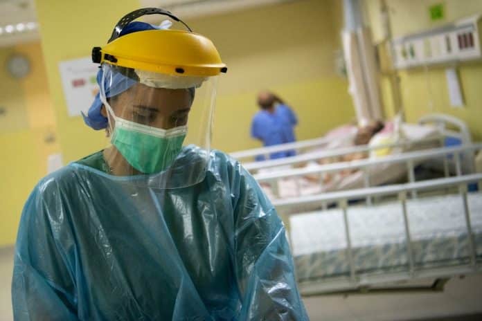 Covid-19 en Venezuela: a casi dos años de la llegada de los primeros casos, han muerto 823 trabajadores del sector salud