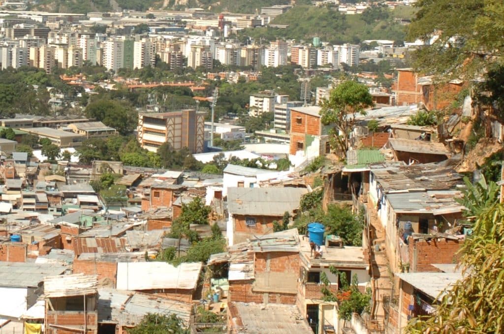 Caracas figura entre las 10 peores ciudades para vivir