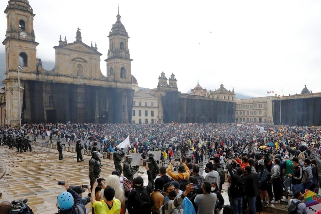 ¿Por qué continúan las protestas en Colombia a pesar del retiro de la reforma tributaria?