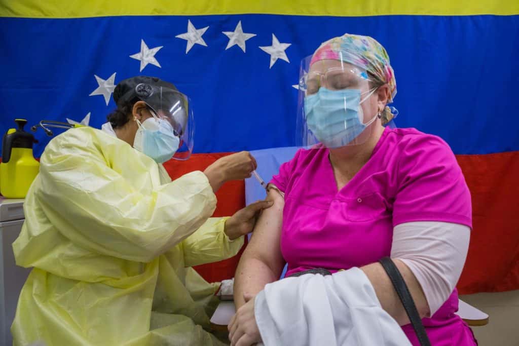 ¿90% del personal de salud venezolano ya fue vacunado contra el covid-19?