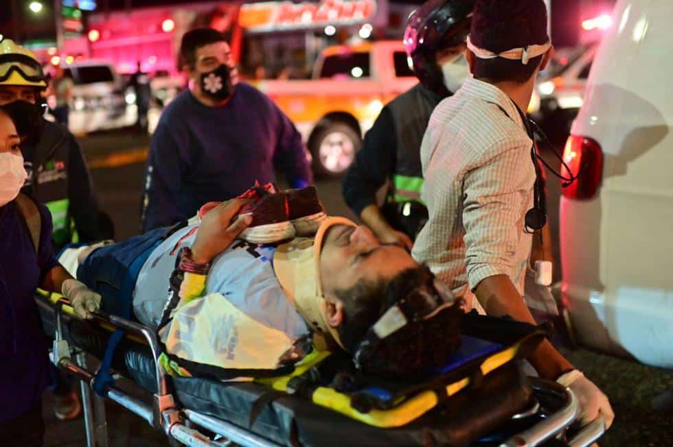Heridos por el desplome en el Metro de Ciudad de México