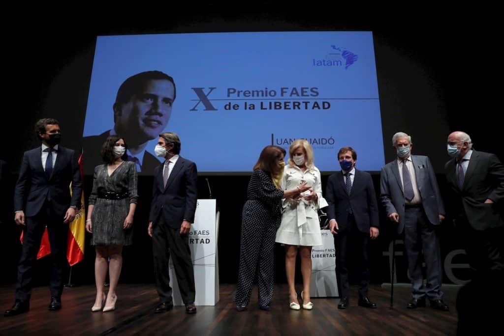 Premio a Juan Guaidó