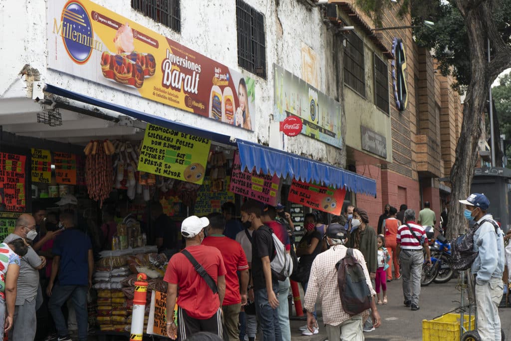 Aumentó la remuneración del sector comercio en Caracas, pero continúa siendo insuficiente